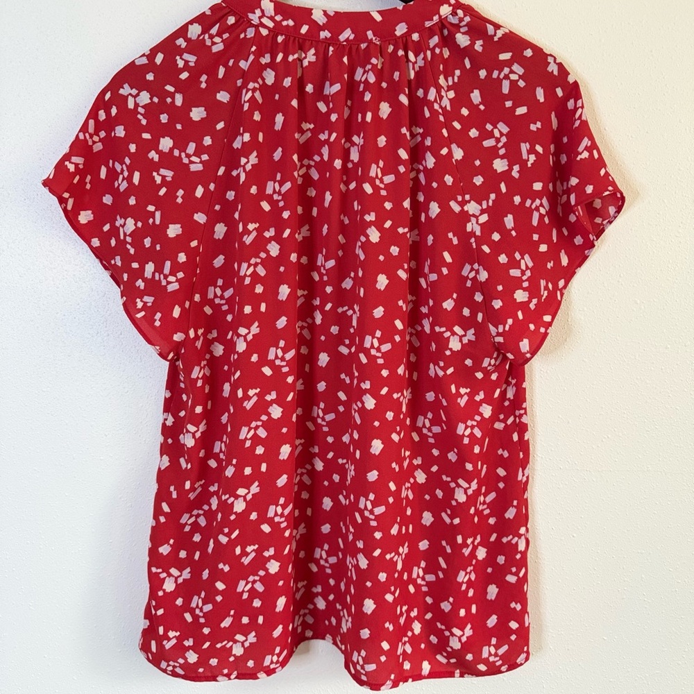 Lush Red Printed Blouse White Purple Detail V Neck Lightweight Top Size M - Picture 4 of 7